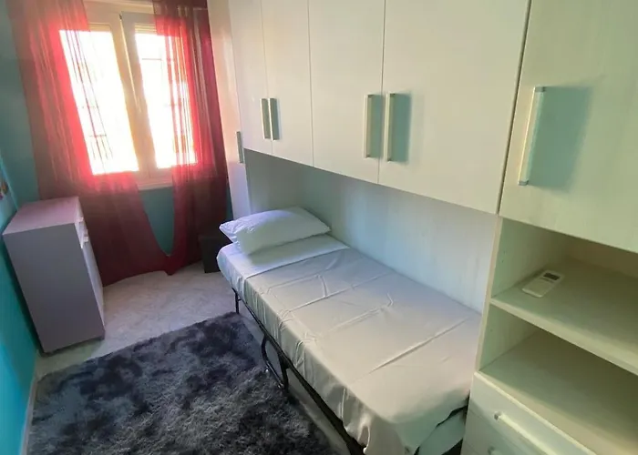 Malu's House * Roma